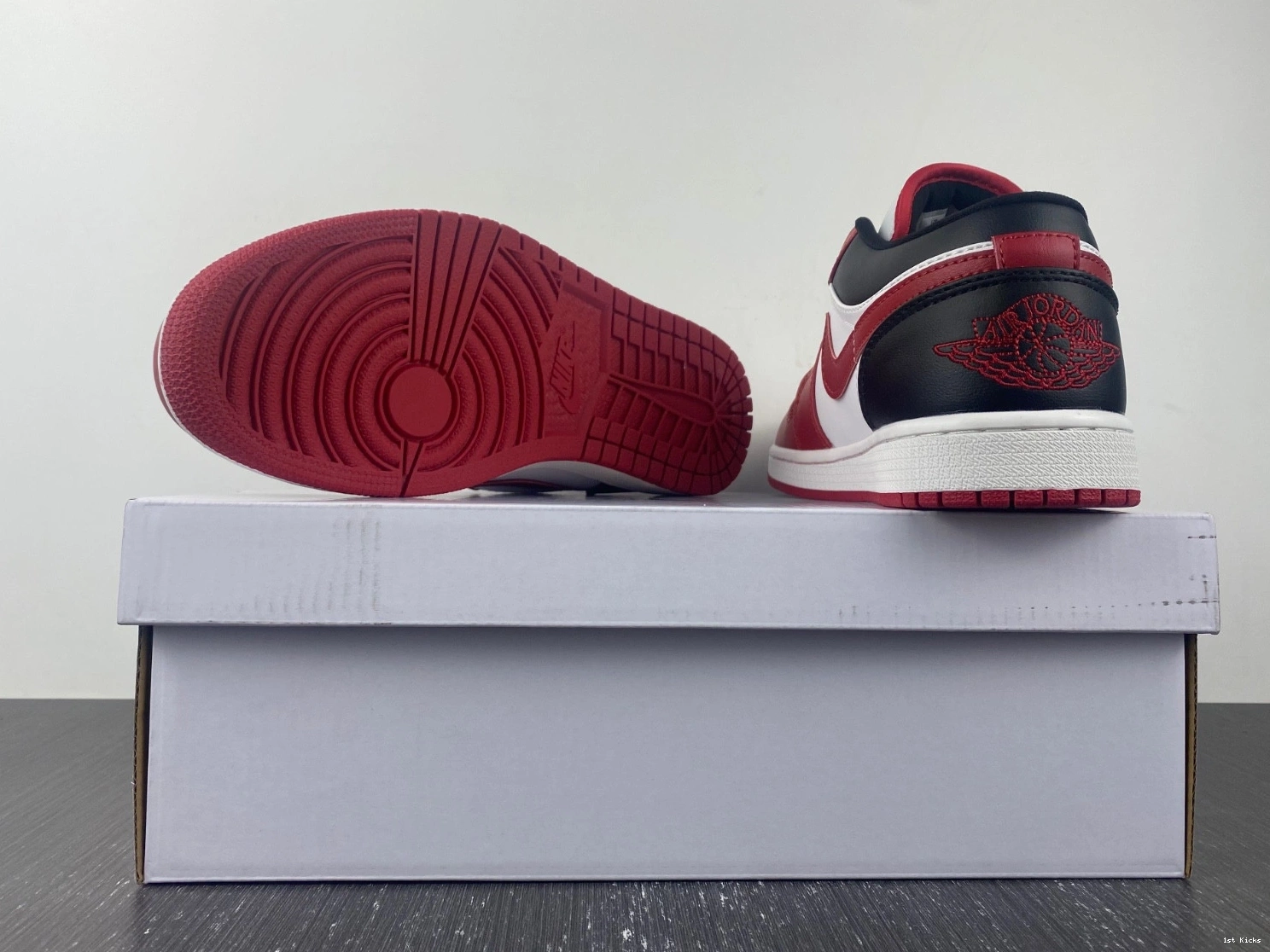 DC0774-160 Black Low 1 (Women's) - Reverse Jordan Toe 0125